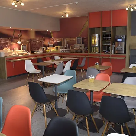 Ibis Gerland Merieux Отель 3*