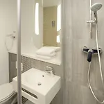 Ibis Gerland Merieux Hotel 3*
