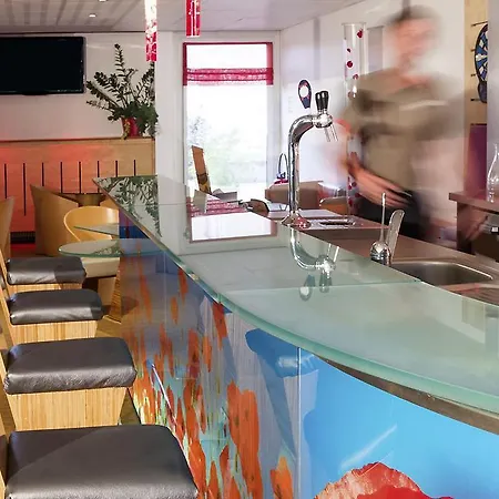 Ibis Gerland Merieux Отель 3*