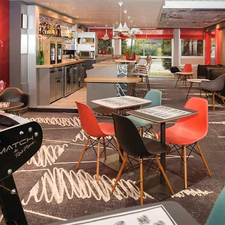Ibis Gerland Merieux